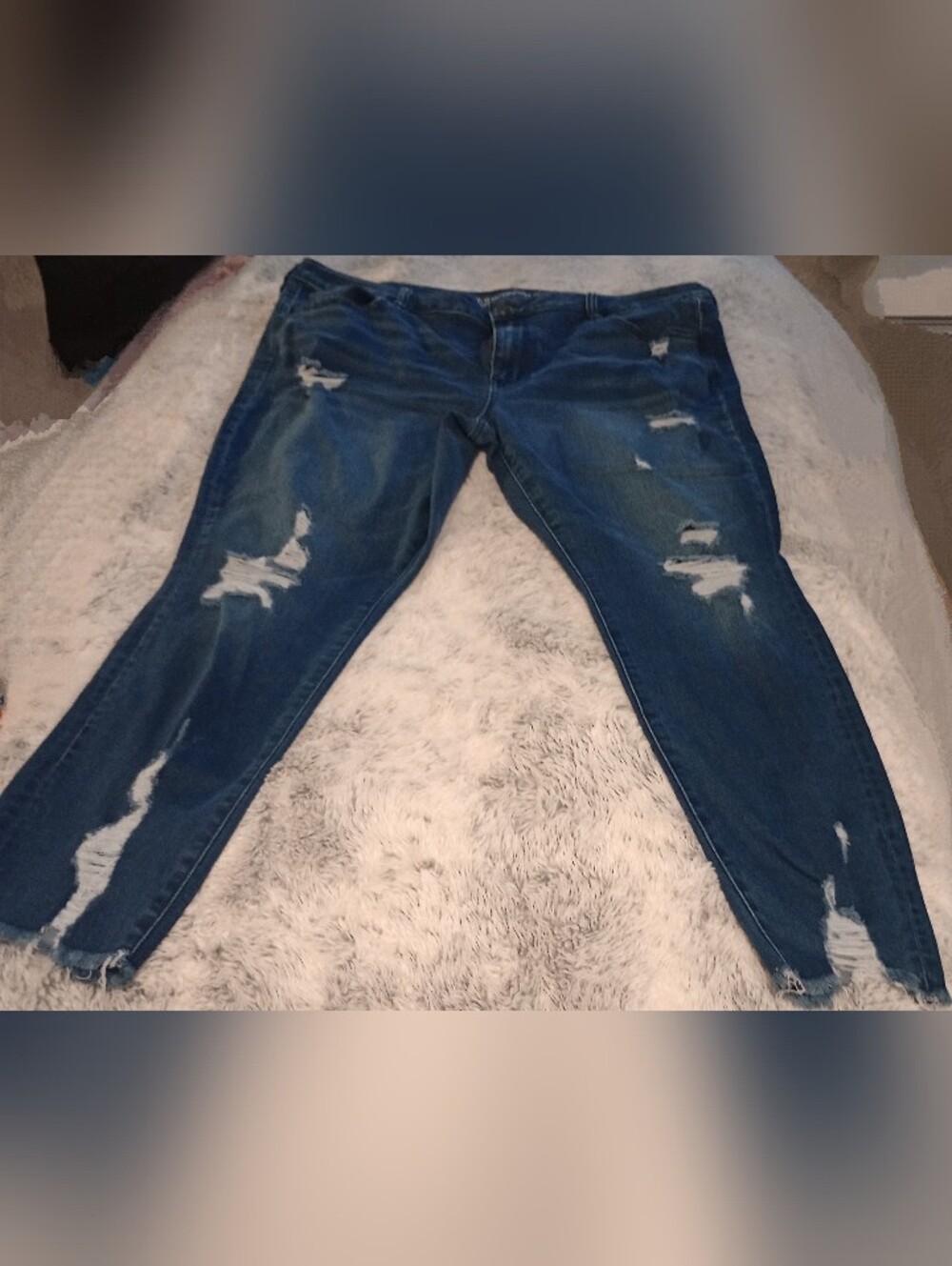 American Eagle Classic Distressed Women’s Blue Jean Jeggings